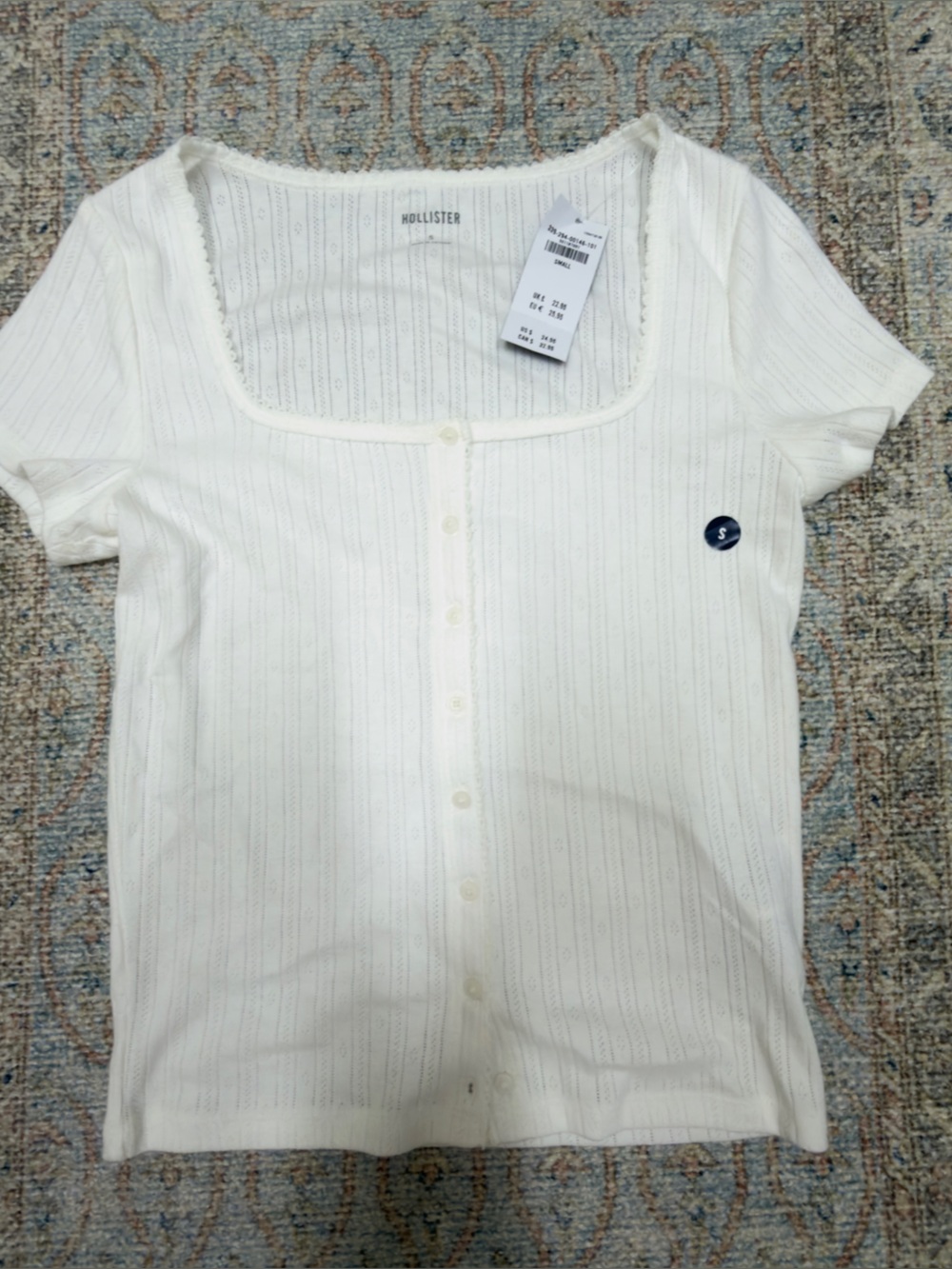 Hollister Women's White Pointelle Ribbed Button-Front Short Sleeve Top small